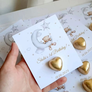 Открытка с конфетой