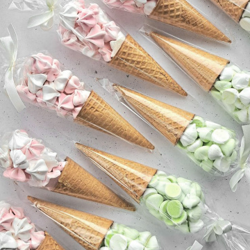 Вафельный рожок с маршмеллоу